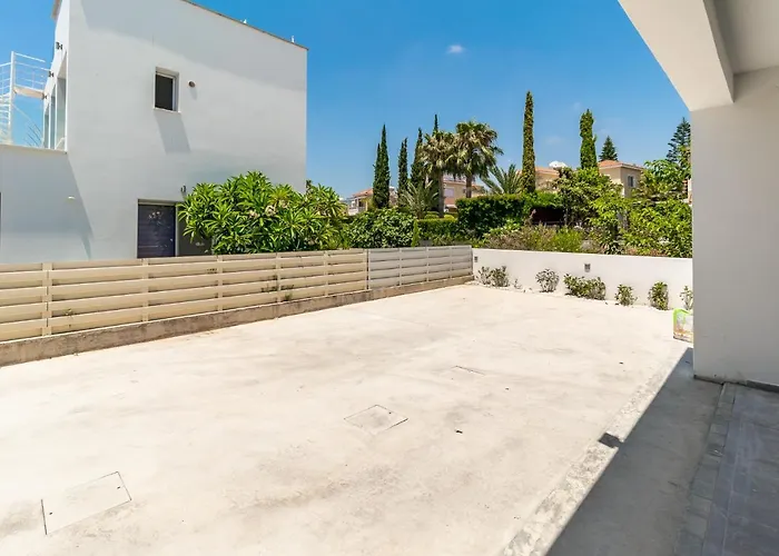 Arsinoe By Ezoria Villa Coral Bay