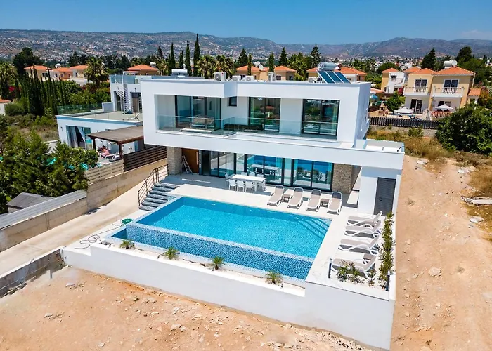 Arsinoe By Ezoria Villa *